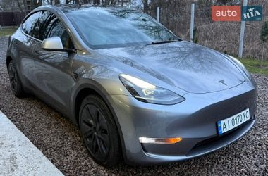 Позашляховик / Кросовер Tesla Model Y 2024 в Києві