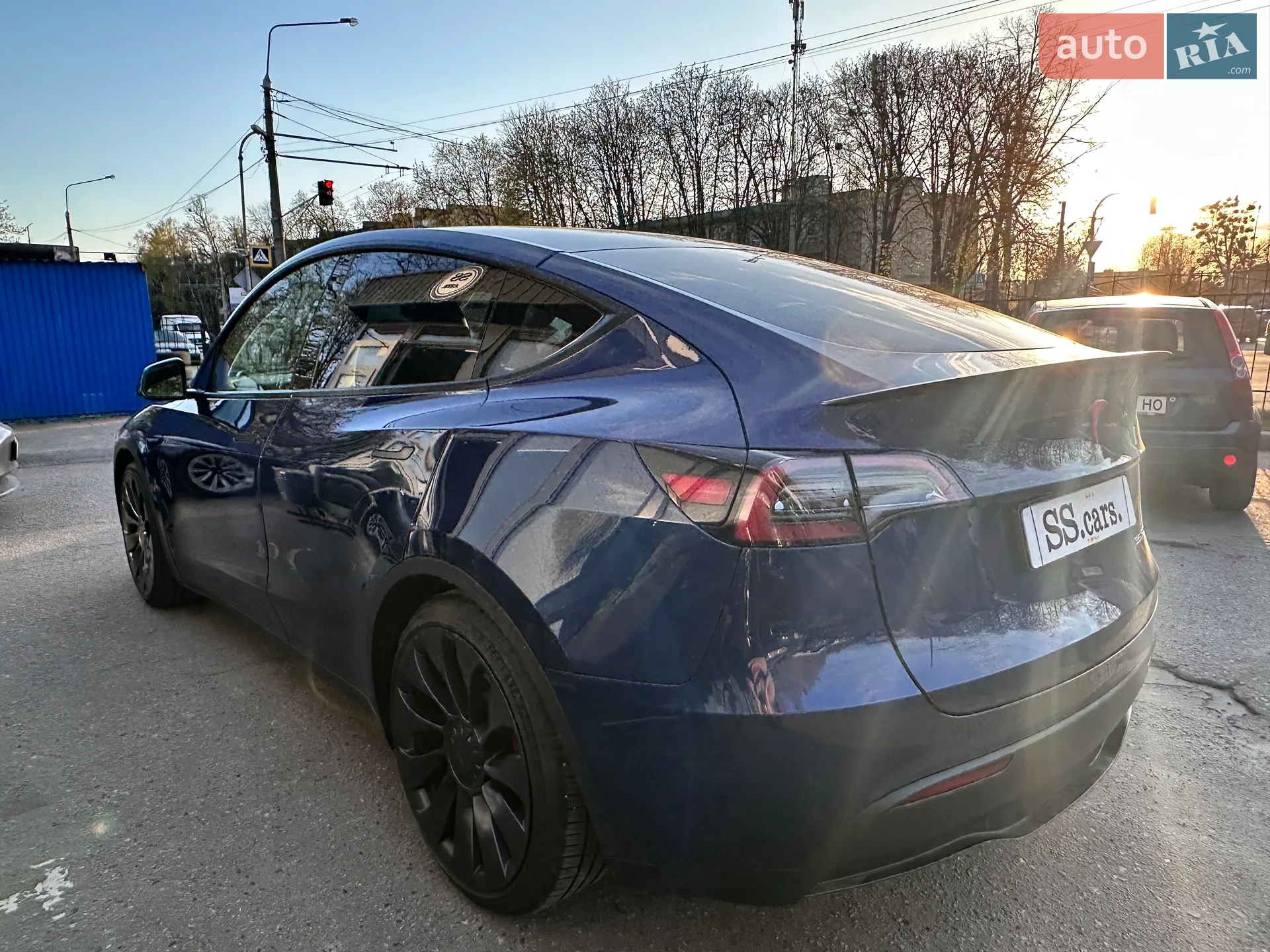 2023 Tesla Model Y - мініатюра 2