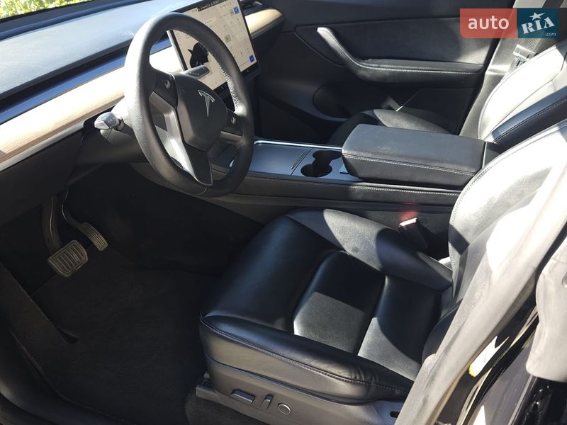 Внедорожник / Кроссовер Tesla Model Y 2022 в Луцке