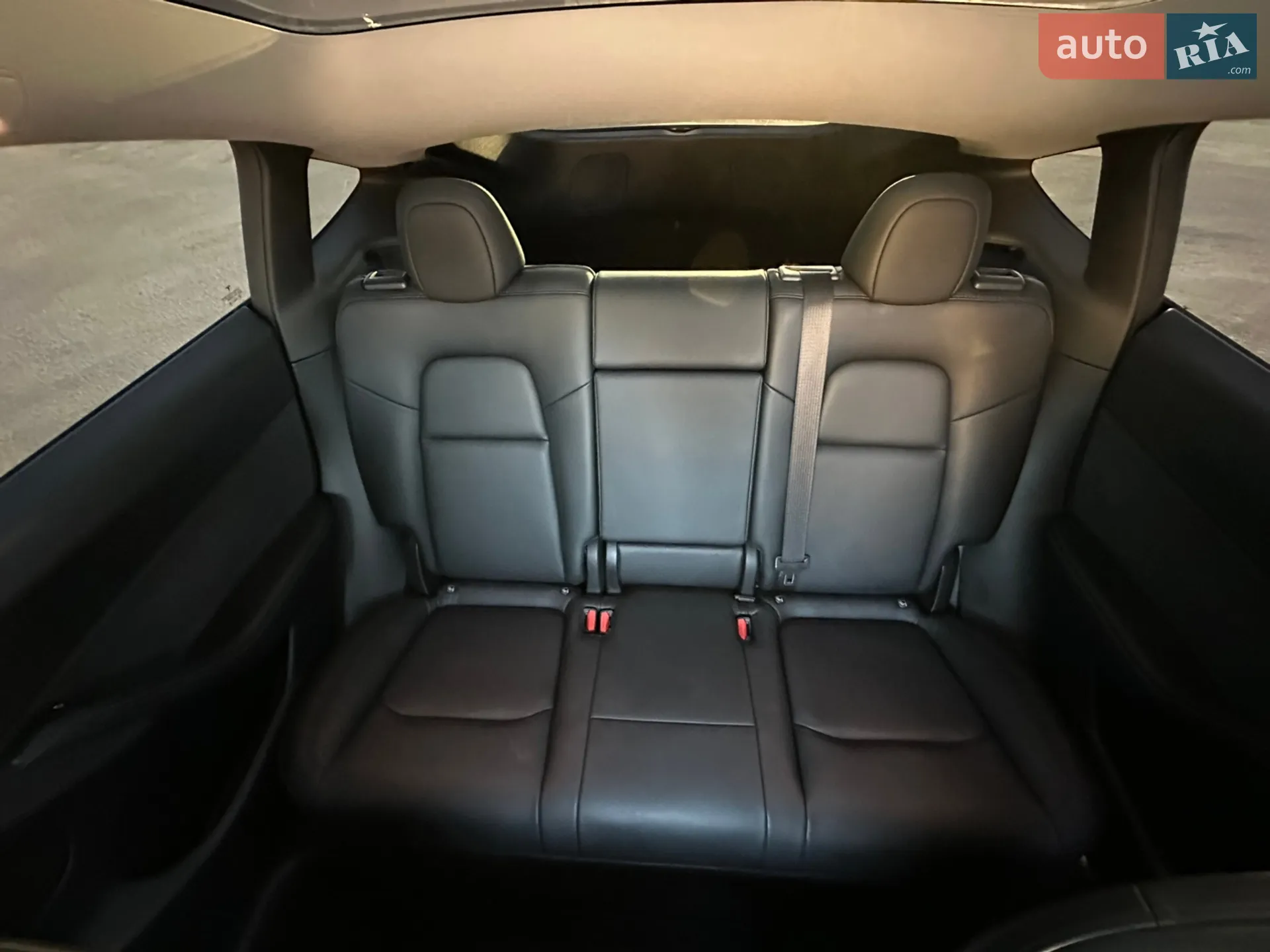 2022 Tesla Model Y - мініатюра 26