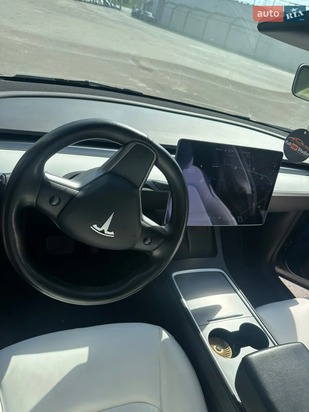 2021 Tesla Model Y - мініатюра 8