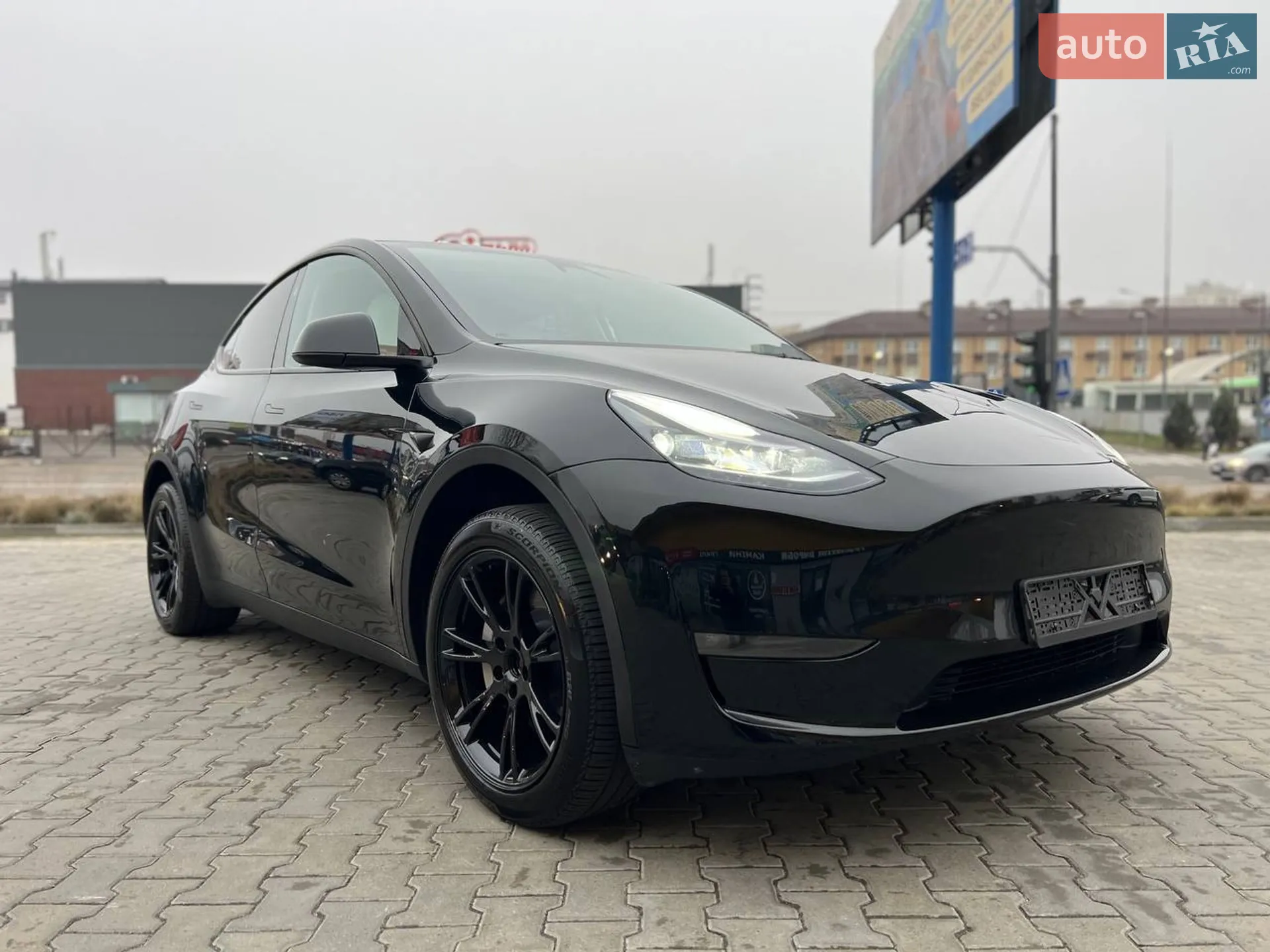 2024 Tesla Model Y - мініатюра 11