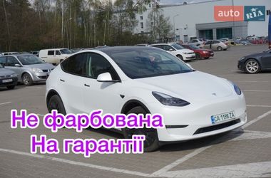 Позашляховик / Кросовер Tesla Model Y 2023 в Києві