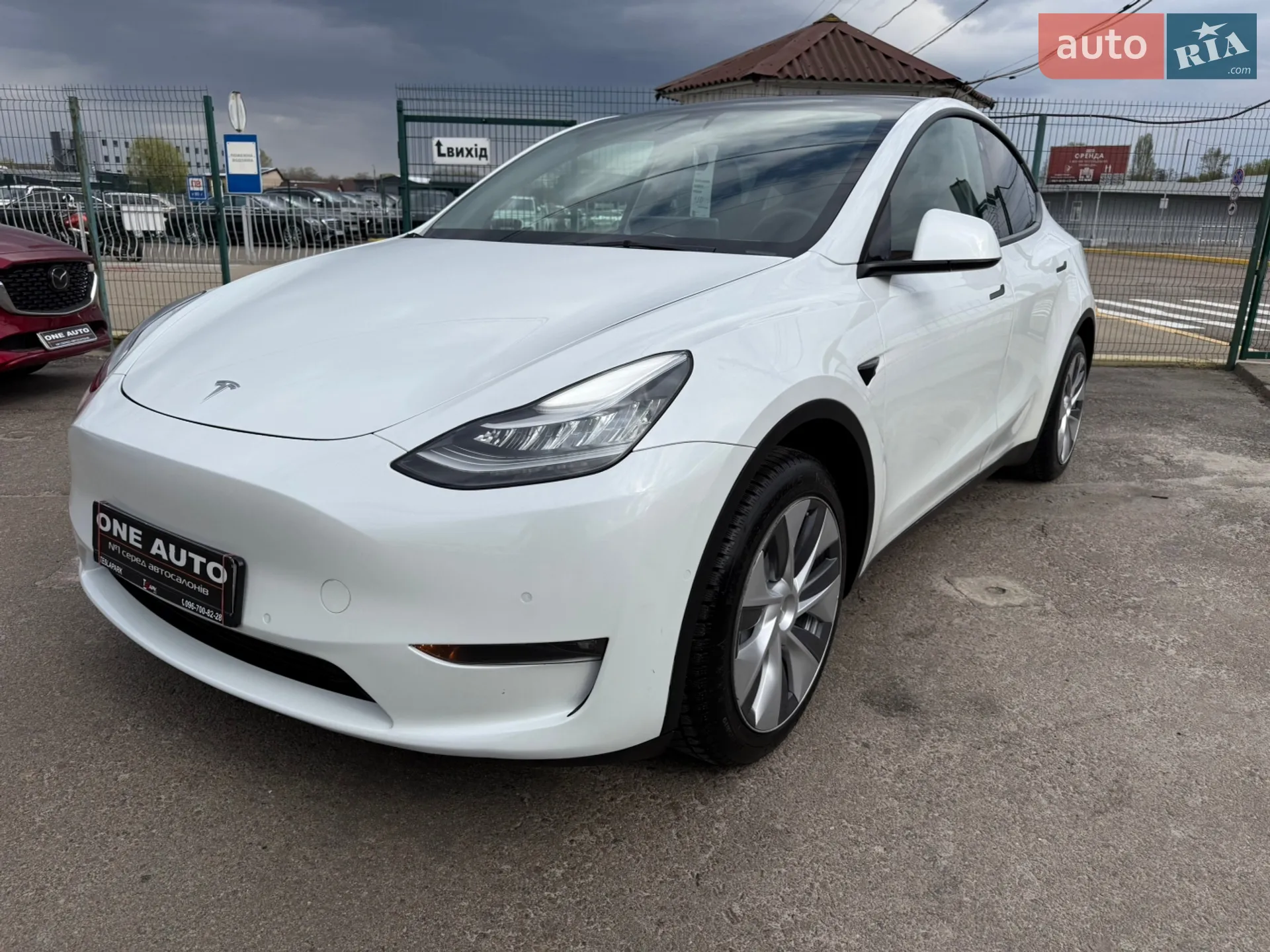 2021 Tesla Model Y - мініатюра 8