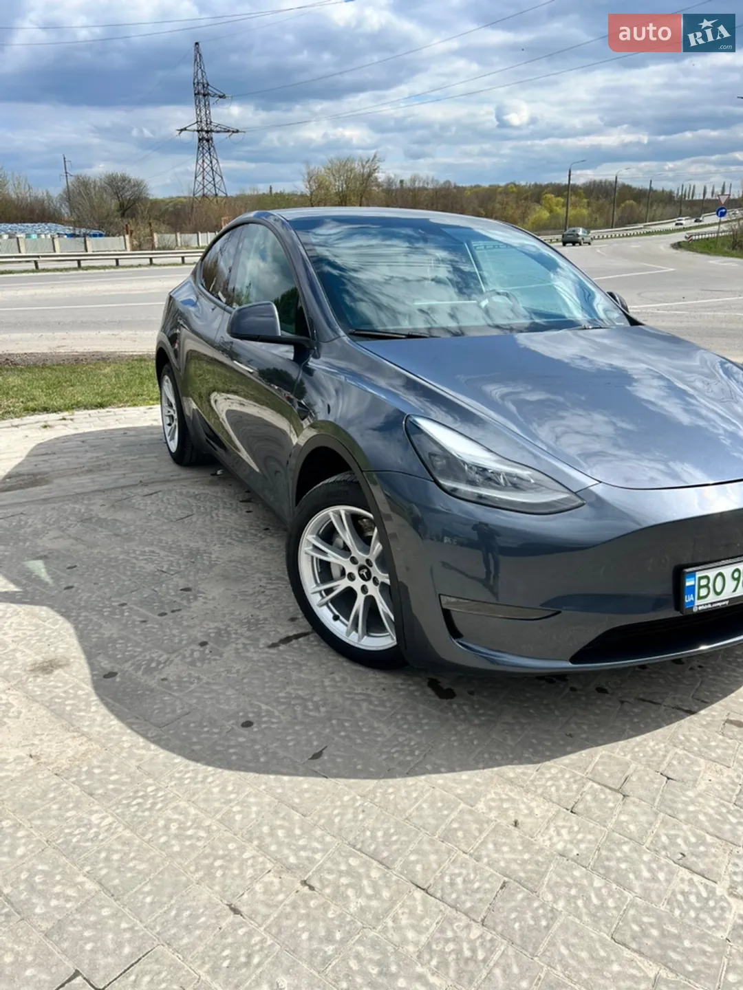 2023 Tesla Model Y - мініатюра 3