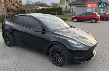 Позашляховик / Кросовер Tesla Model Y 2023 в Золочеві
