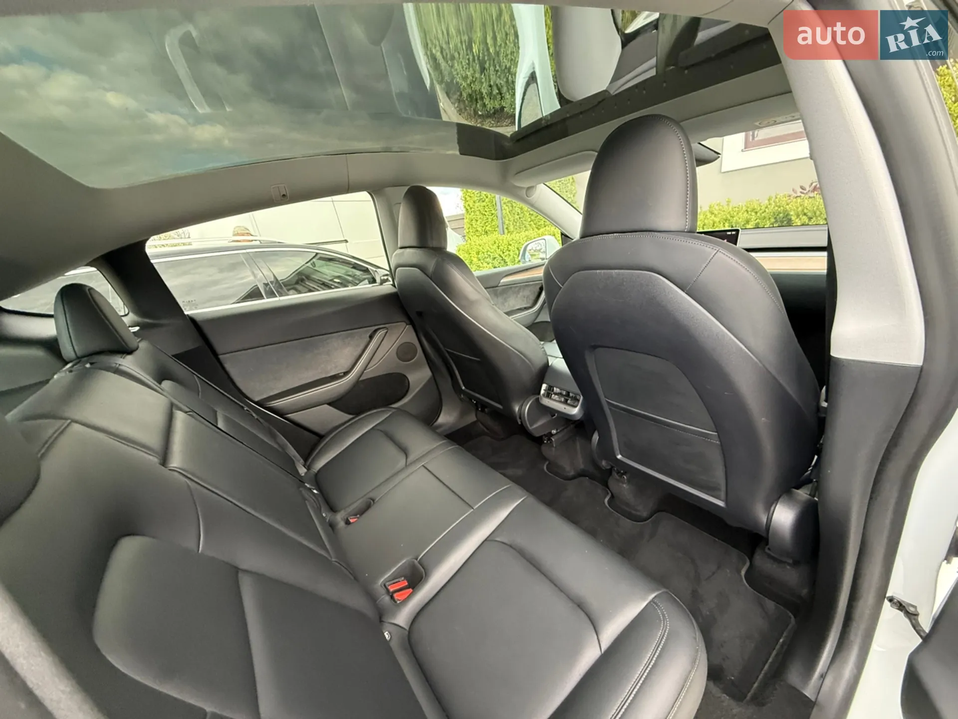 2024 Tesla Model Y - мініатюра 42