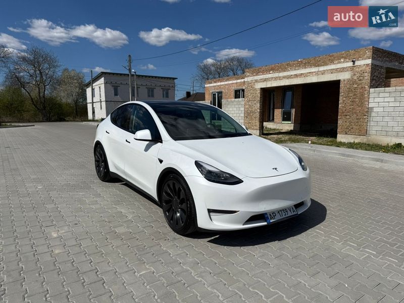 Tesla Model Y 2022