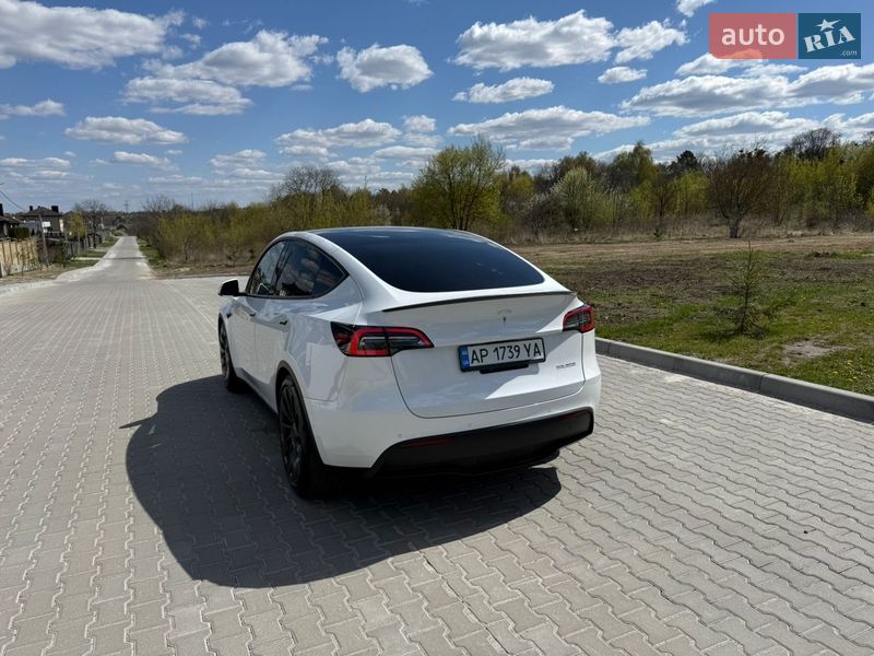 Внедорожник / Кроссовер Tesla Model Y 2022 в Ровно