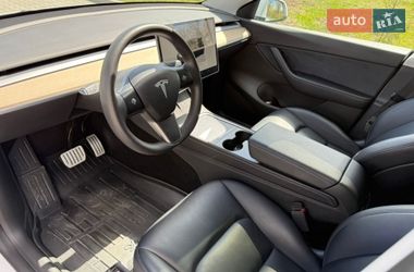 Внедорожник / Кроссовер Tesla Model Y 2022 в Ровно