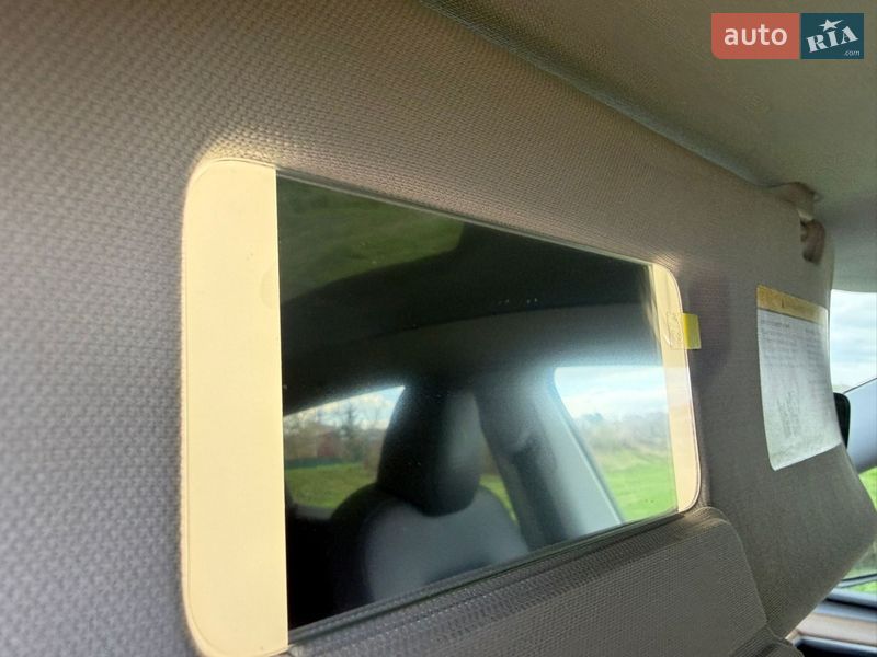 Внедорожник / Кроссовер Tesla Model Y 2023 в Киеве