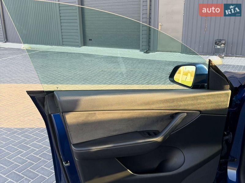 Внедорожник / Кроссовер Tesla Model Y 2021 в Кропивницком