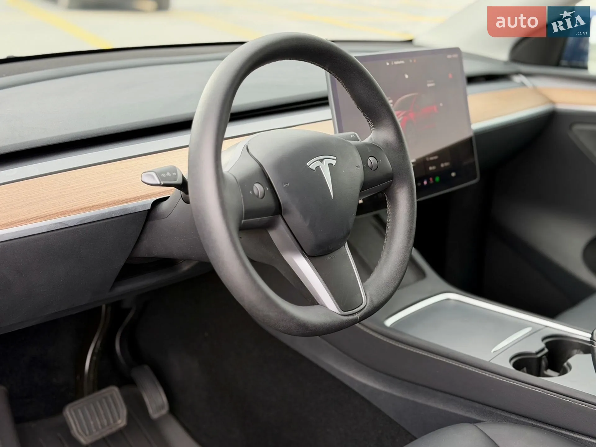 2025 Tesla Model Y - мініатюра 41
