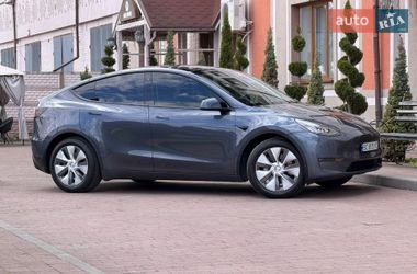Внедорожник / Кроссовер Tesla Model Y 2022 в Стрые