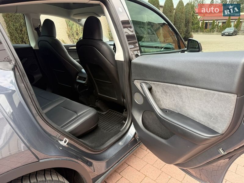 Внедорожник / Кроссовер Tesla Model Y 2022 в Стрые