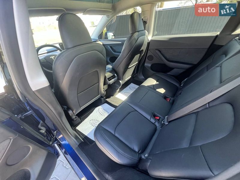 Внедорожник / Кроссовер Tesla Model Y 2023 в Киеве