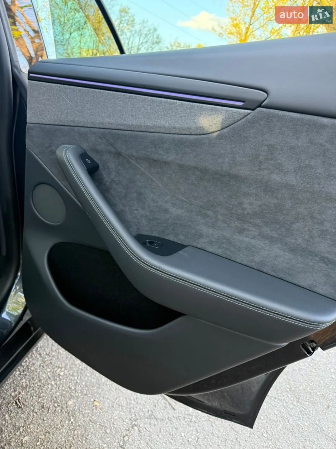 2025 Tesla Model Y - мініатюра 19