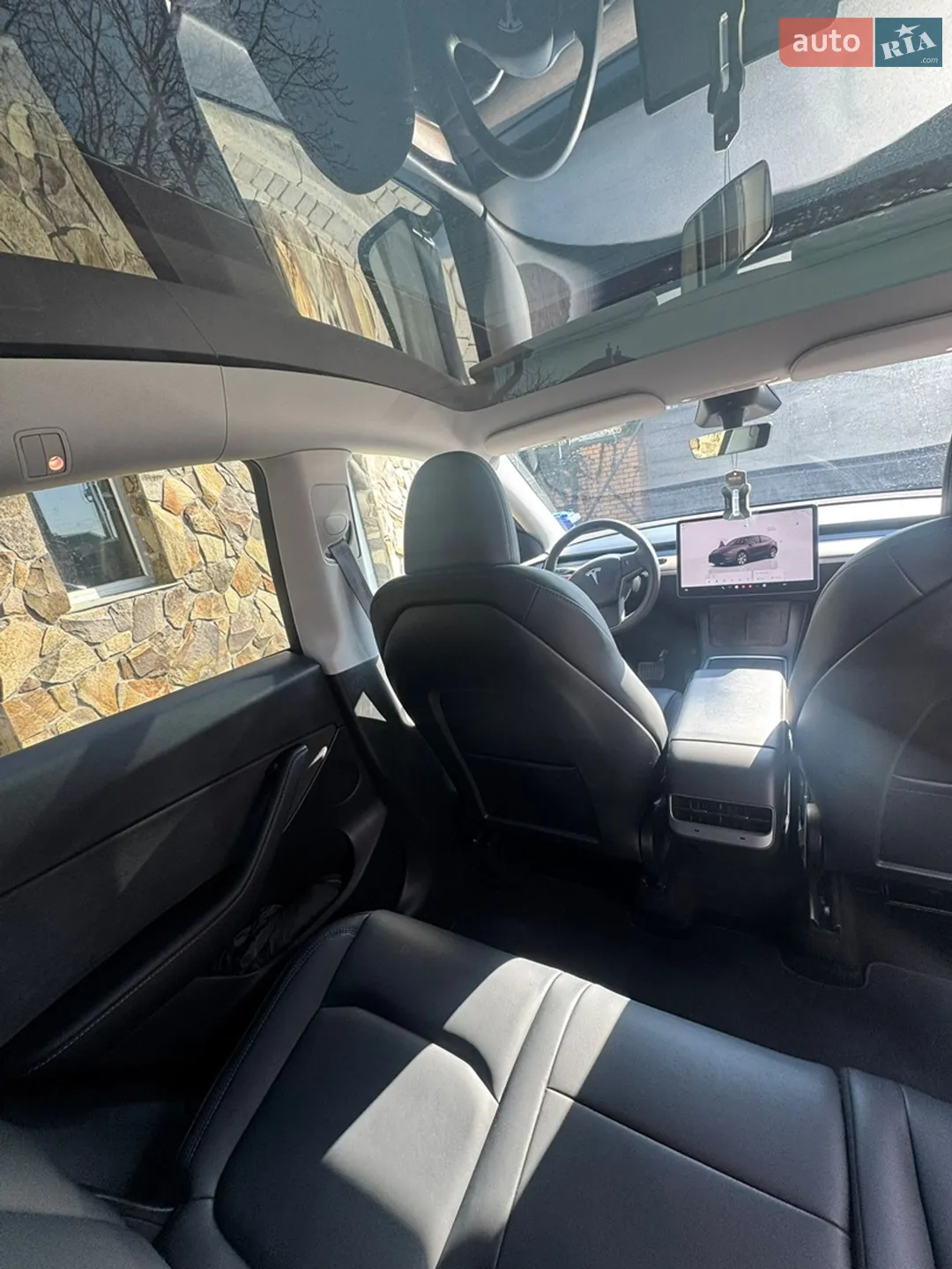 2024 Tesla Model Y - мініатюра 8