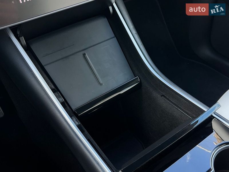 Внедорожник / Кроссовер Tesla Model Y 2020 в Львове