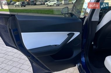 Внедорожник / Кроссовер Tesla Model Y 2020 в Львове