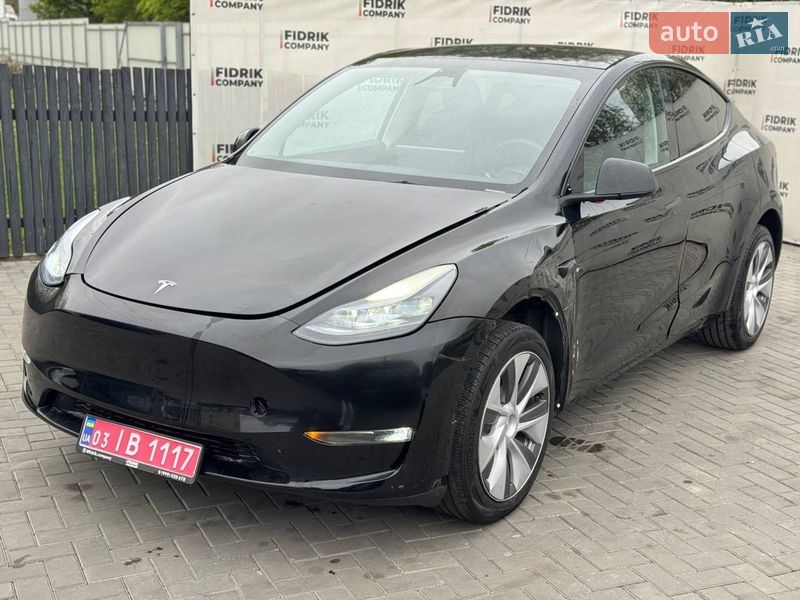 Tesla Model Y 2023