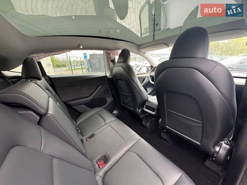 Внедорожник / Кроссовер Tesla Model Y 2023 в Луцке