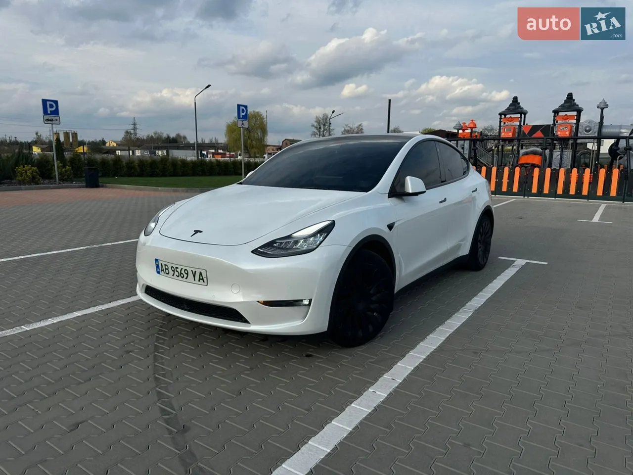 2022 Tesla Model Y - мініатюра 14
