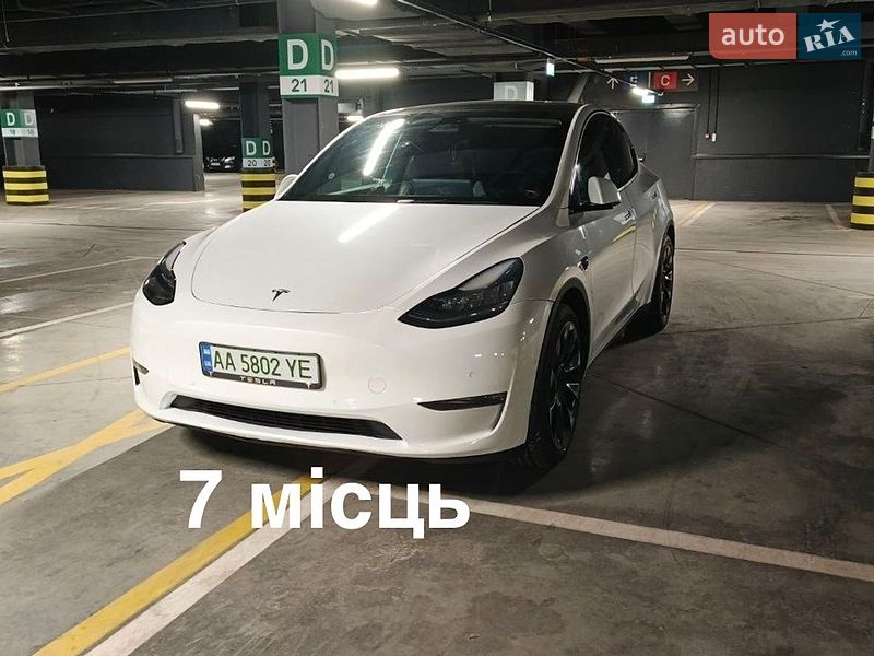 Tesla Model Y 2021