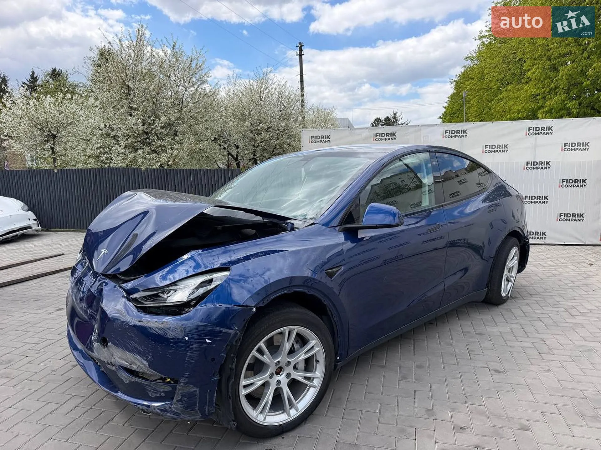 2020 Tesla Model Y - мініатюра 3