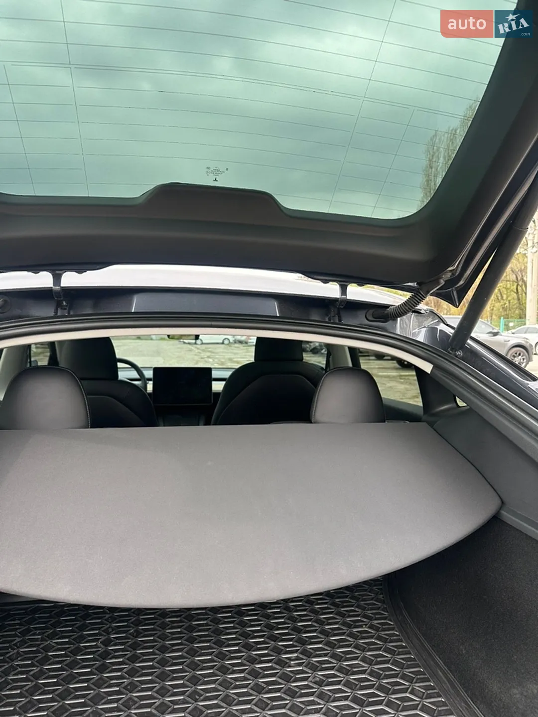 2022 Tesla Model Y - мініатюра 16