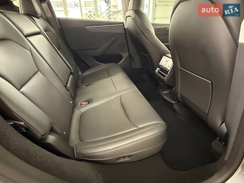Позашляховик / Кросовер Tesla Model Y 2025 в Одесі