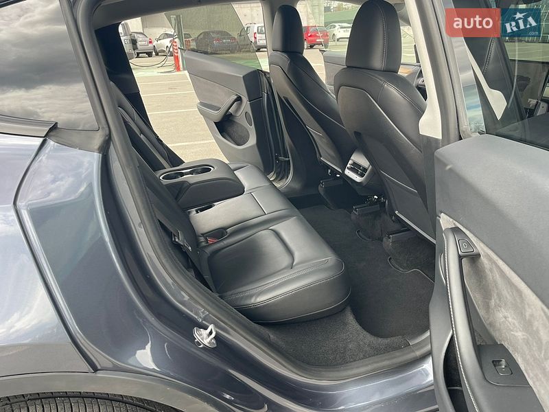 Позашляховик / Кросовер Tesla Model Y 2023 в Ірпені