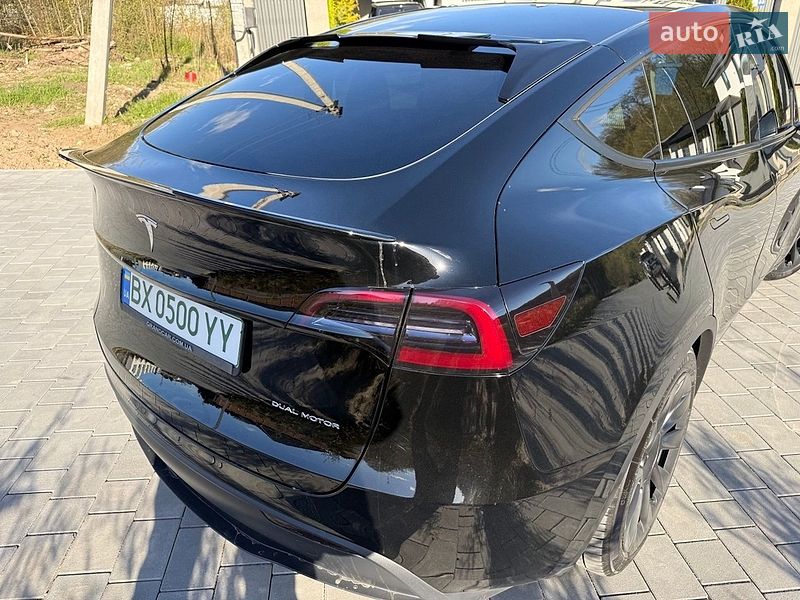 Внедорожник / Кроссовер Tesla Model Y 2023 в Хмельницком