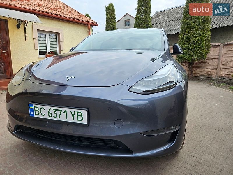 Внедорожник / Кроссовер Tesla Model Y 2023 в Рава-Русской