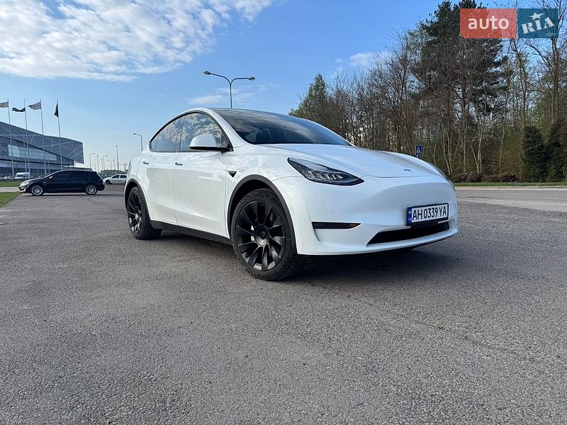 Внедорожник / Кроссовер Tesla Model Y 2020 в Львове