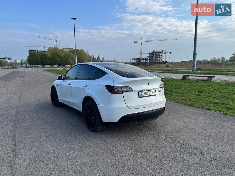 Внедорожник / Кроссовер Tesla Model Y 2020 в Львове