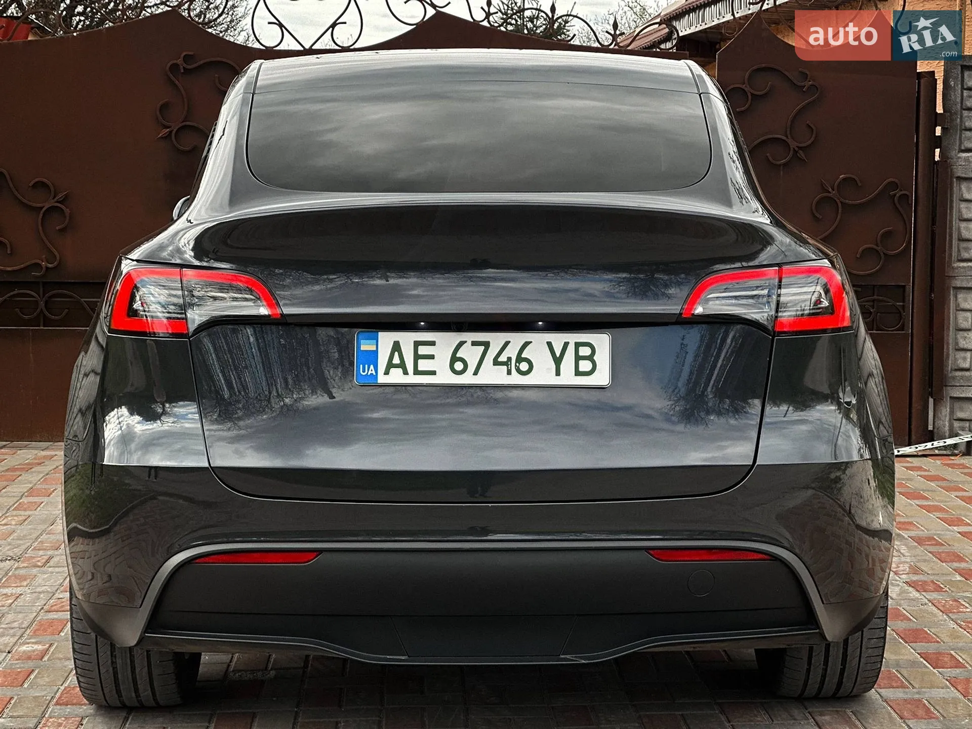 2024 Tesla Model Y - мініатюра 9