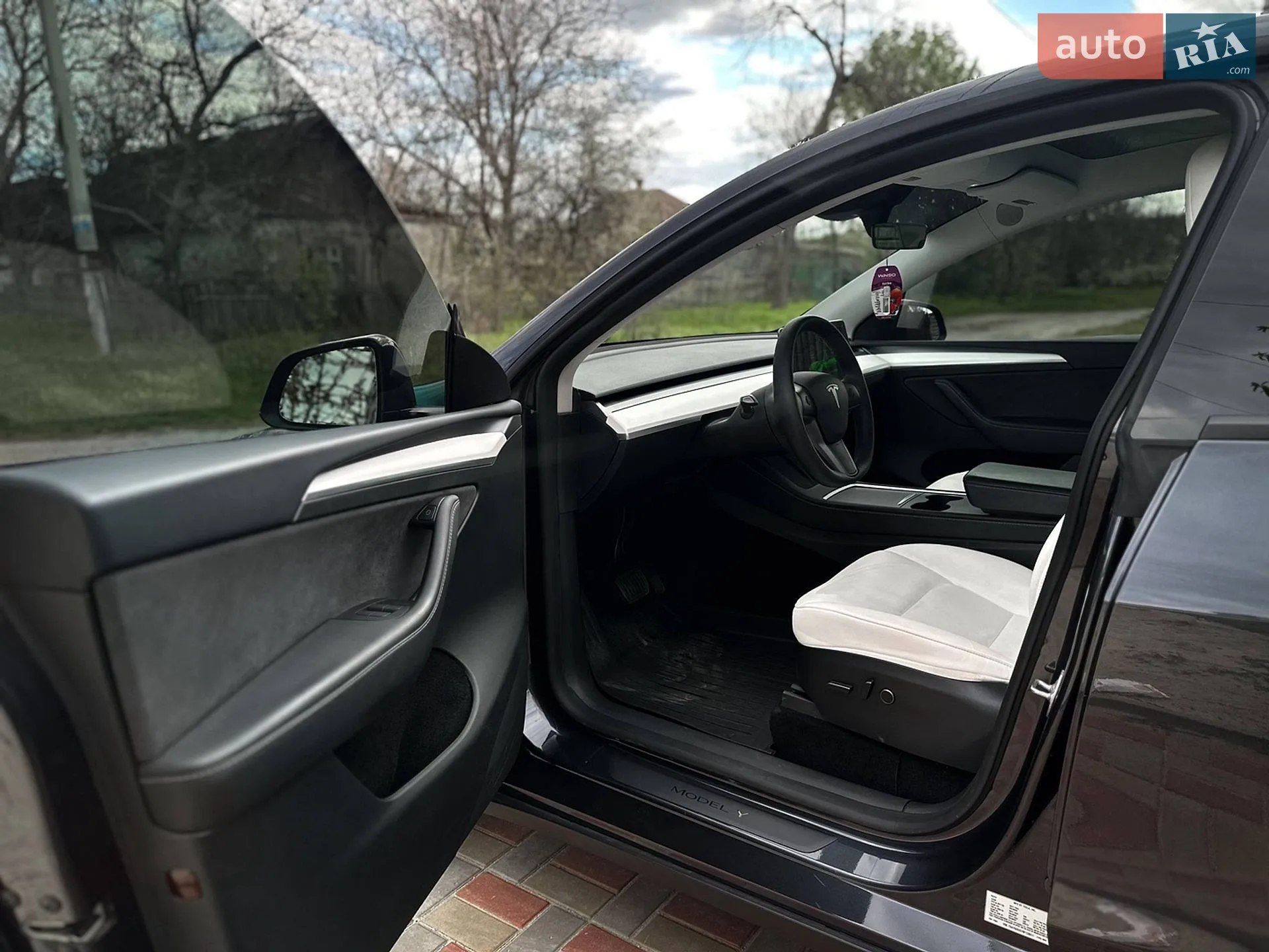 2024 Tesla Model Y - мініатюра 13