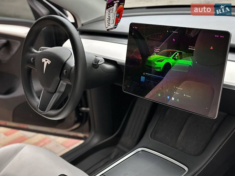 Внедорожник / Кроссовер Tesla Model Y 2024 в Днепре
