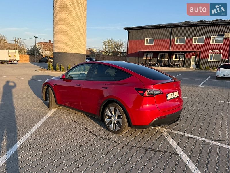 Внедорожник / Кроссовер Tesla Model Y 2022 в Дубно
