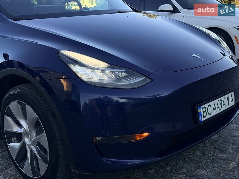 Внедорожник / Кроссовер Tesla Model Y 2021 в Львове