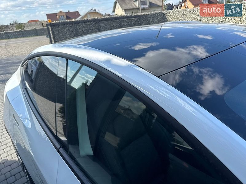 Внедорожник / Кроссовер Tesla Model Y 2023 в Ивано-Франковске