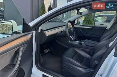 Внедорожник / Кроссовер Tesla Model Y 2023 в Ивано-Франковске