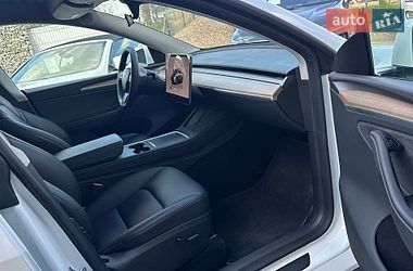 Внедорожник / Кроссовер Tesla Model Y 2023 в Ивано-Франковске