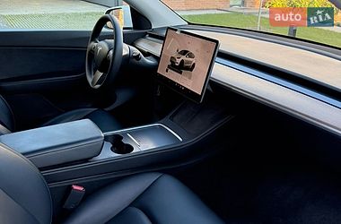 Внедорожник / Кроссовер Tesla Model Y 2022 в Львове