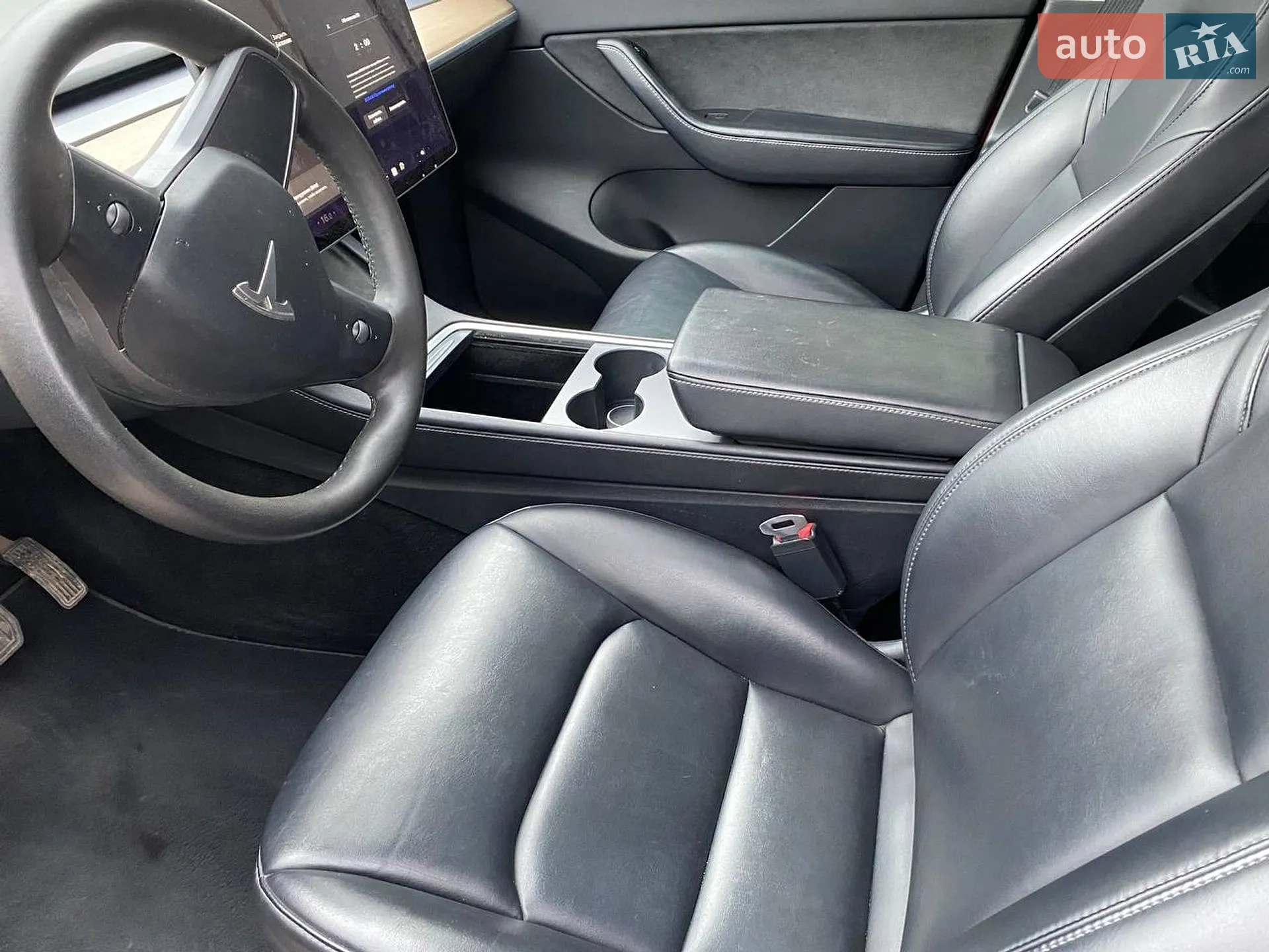 2022 Tesla Model Y - мініатюра 3