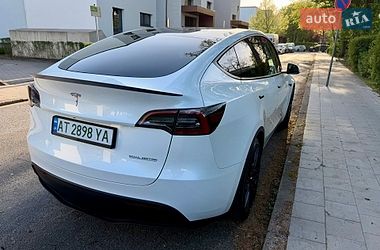 Внедорожник / Кроссовер Tesla Model Y 2022 в Киеве
