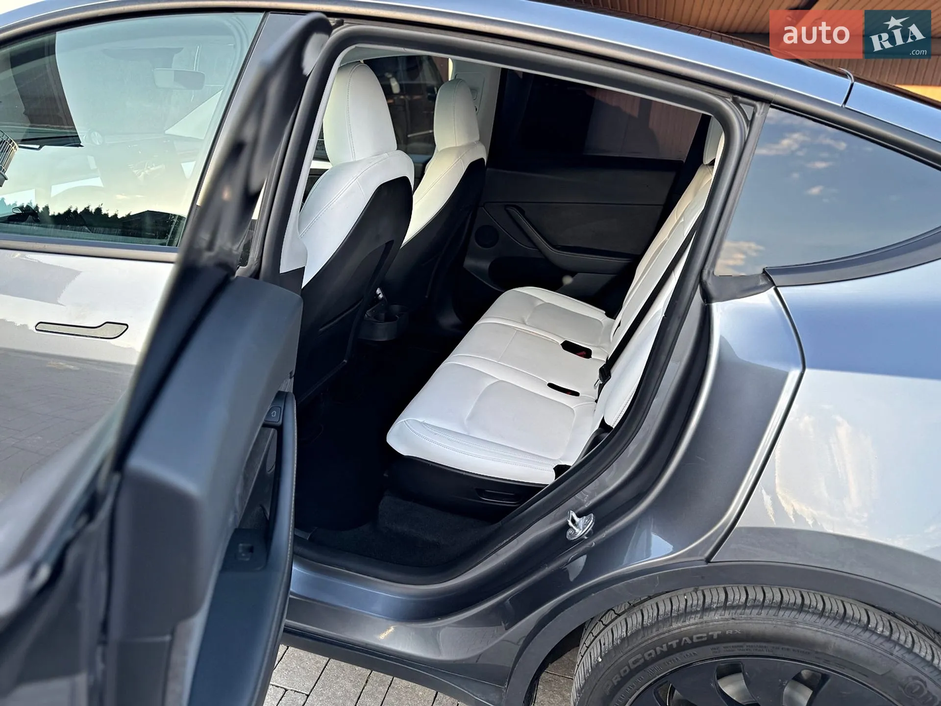2024 Tesla Model Y - мініатюра 45