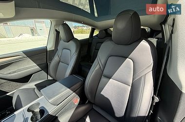 Позашляховик / Кросовер Tesla Model Y 2023 в Львові