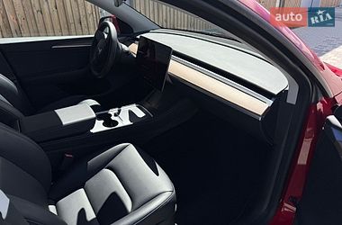 Позашляховик / Кросовер Tesla Model Y 2023 в Львові
